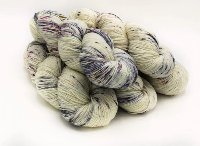 baah-yarn-les-is-more