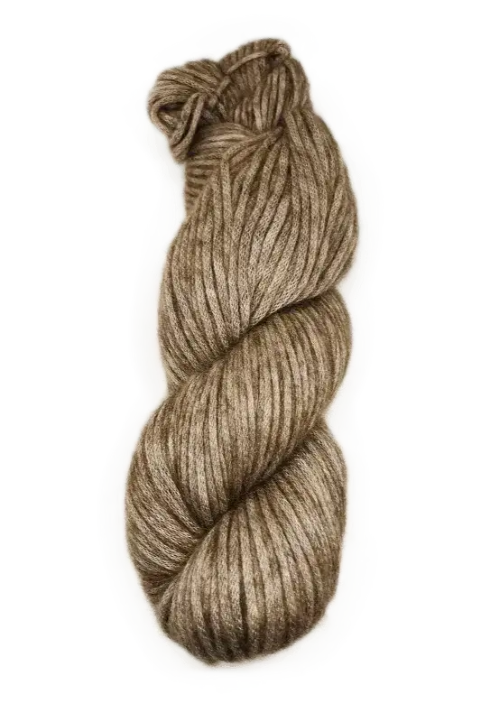 illimani_amelie_brown