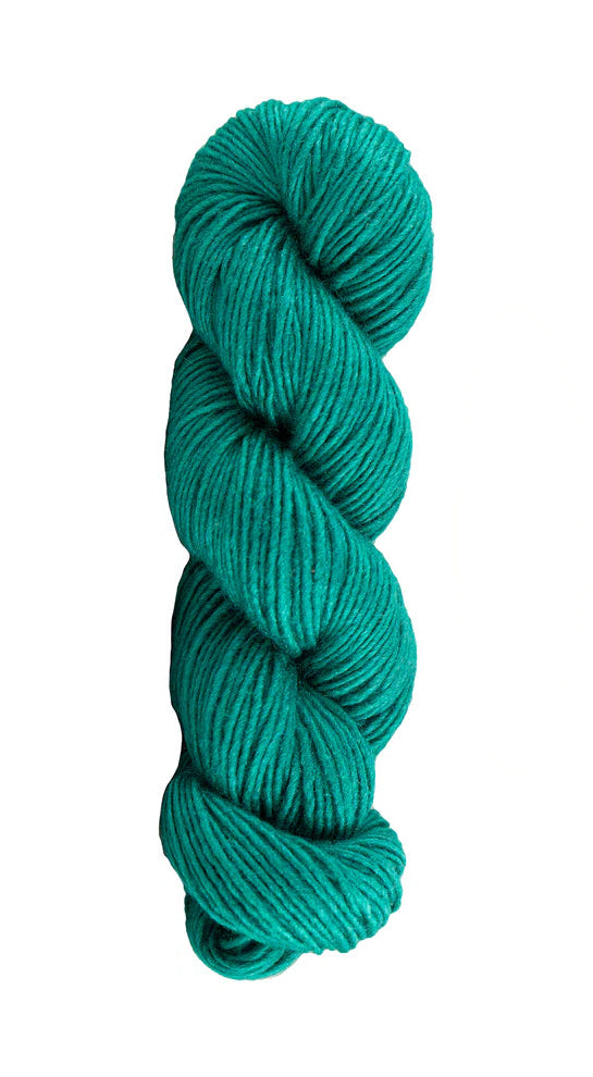3244_Emerald-silk-blend-manos