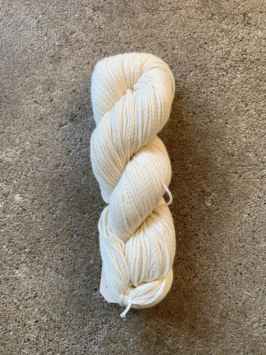 Illimani Yarn Sabri II - Apricot Yarn & Supply