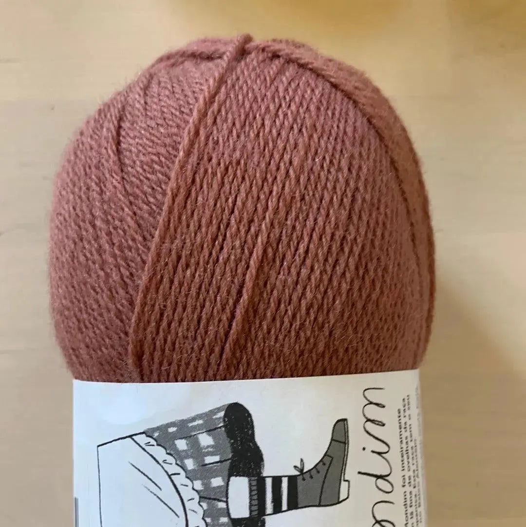 Rosa Pomar Mondim Yarn - Apricot Yarn & Supply