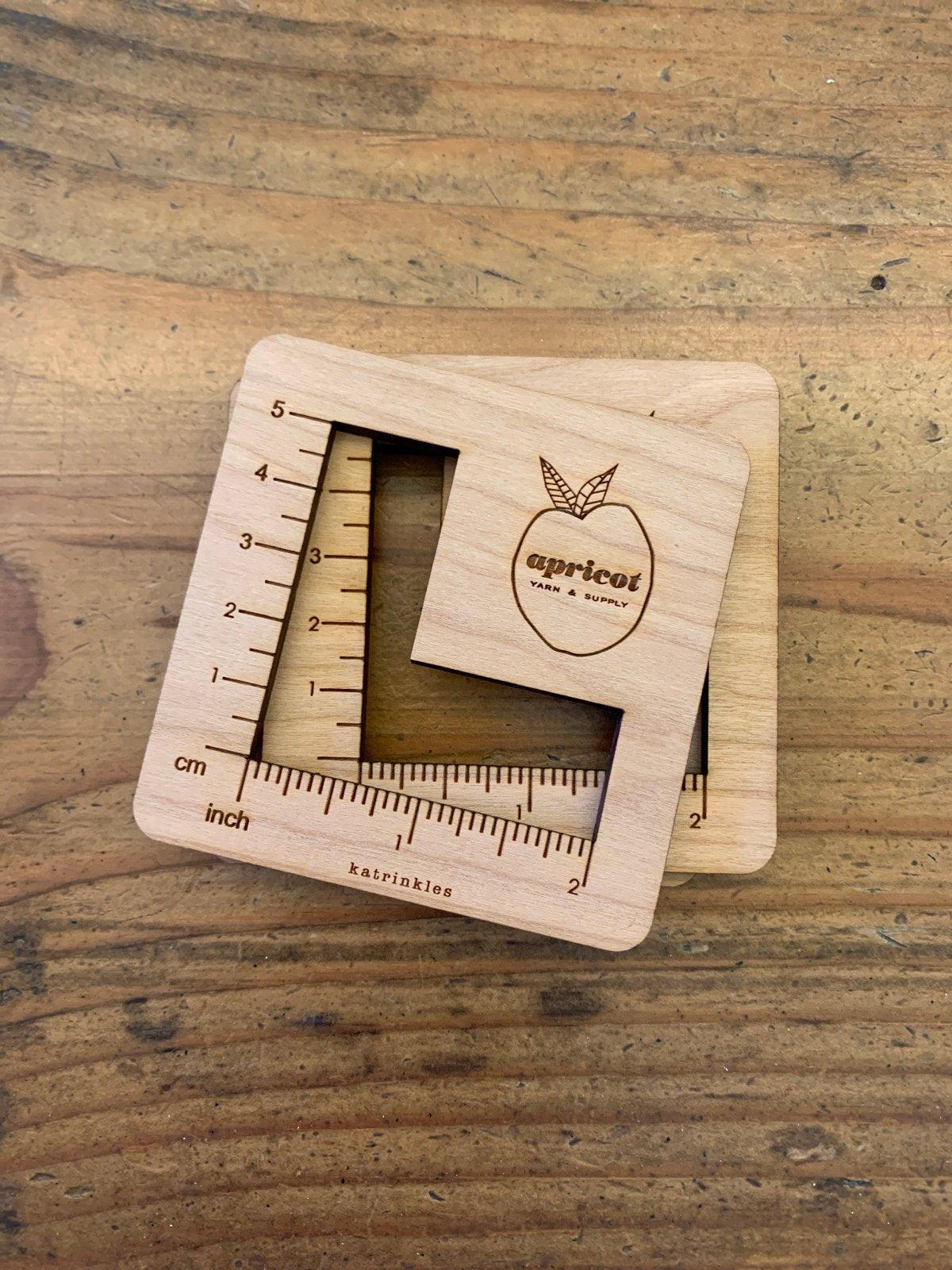 Apricot Yarn &amp; Supply Wooden Gauge Swatch Ruler - Apricot Yarn &amp; Supply