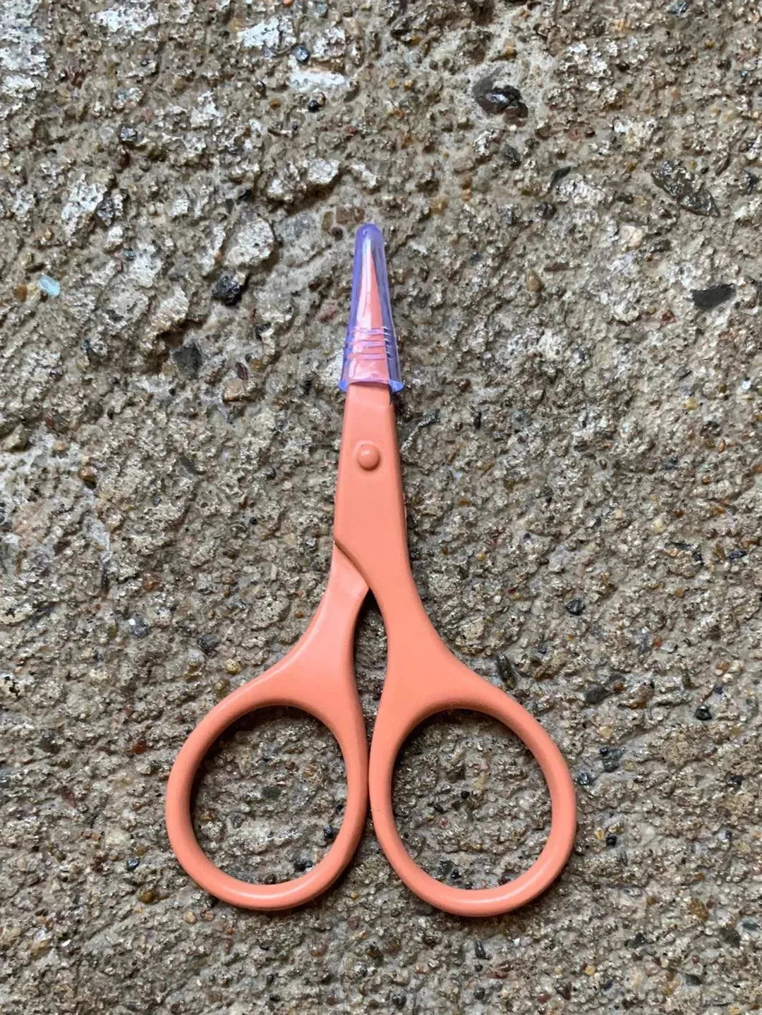 Matryoshka Doll Shop Modern Embroidery Scissors - Apricot Yarn & Supply