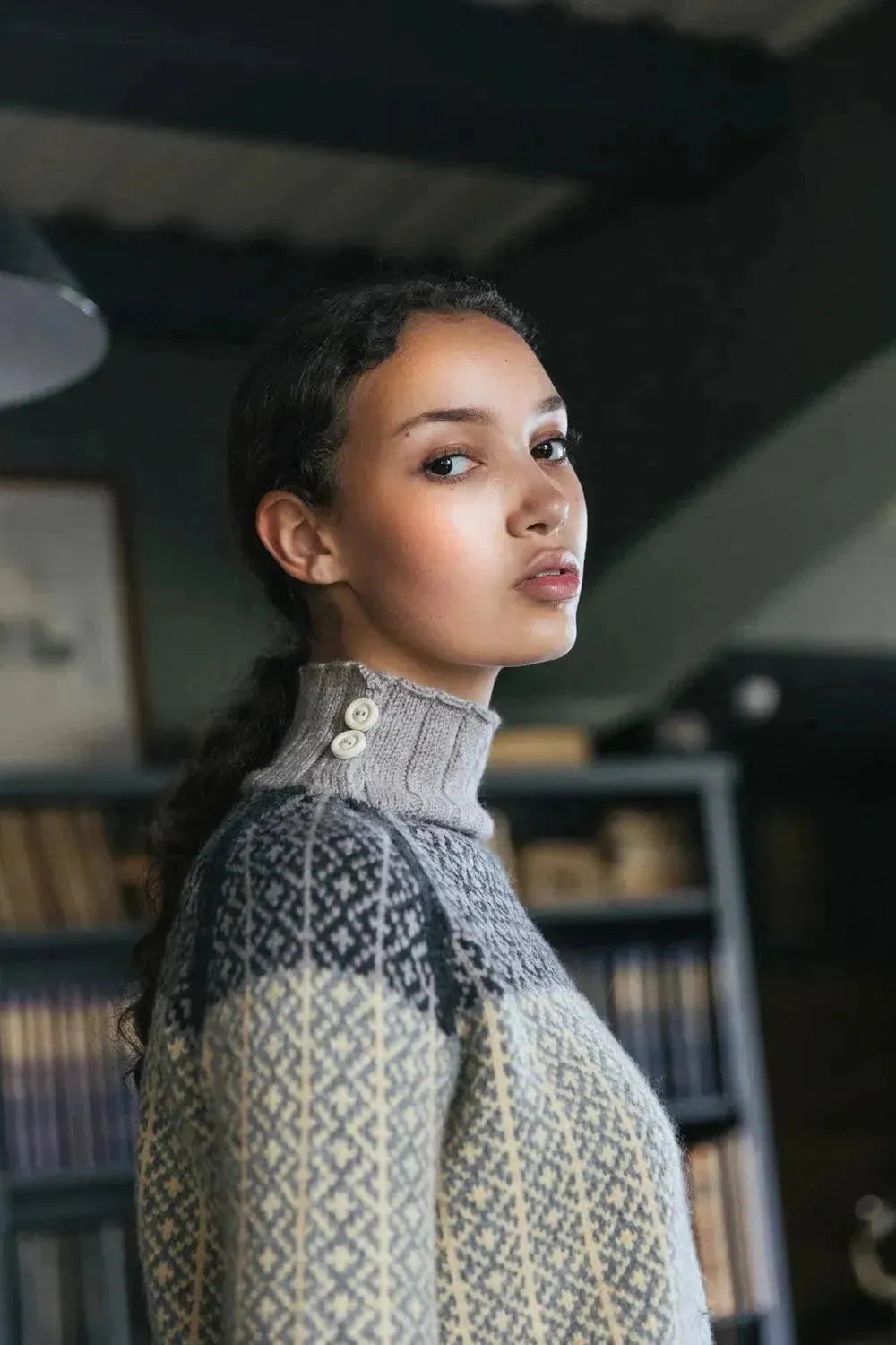 The Knitted Fabric by Dee Hardwicke - Apricot Yarn & Supply