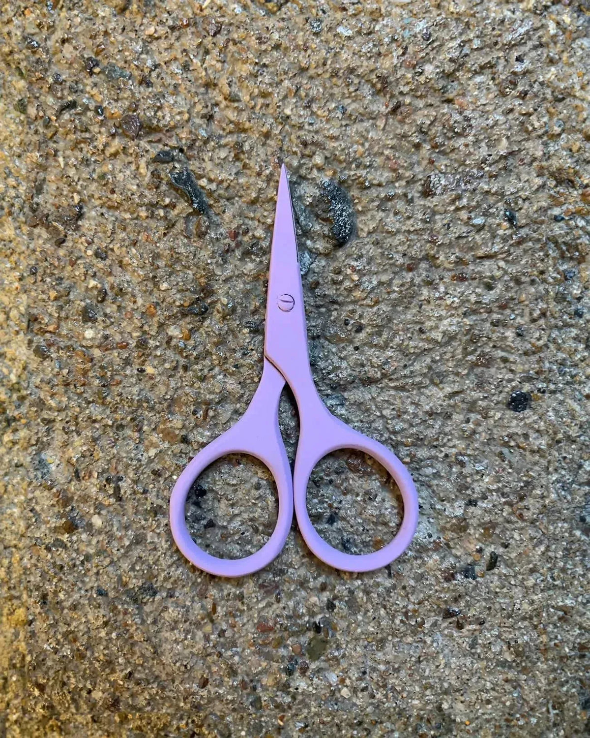 Matryoshka-Doll-Shop-Modern-Embroidery-Scissors-lavender