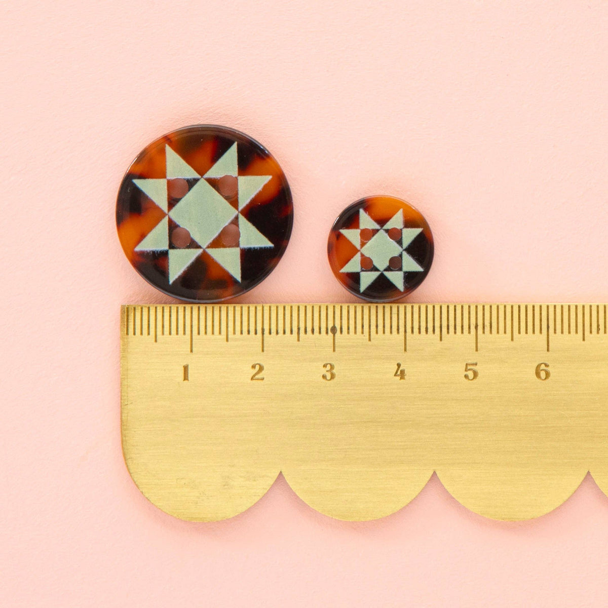 Sarah Hearts Quilt Star Small 5/8" Buttons