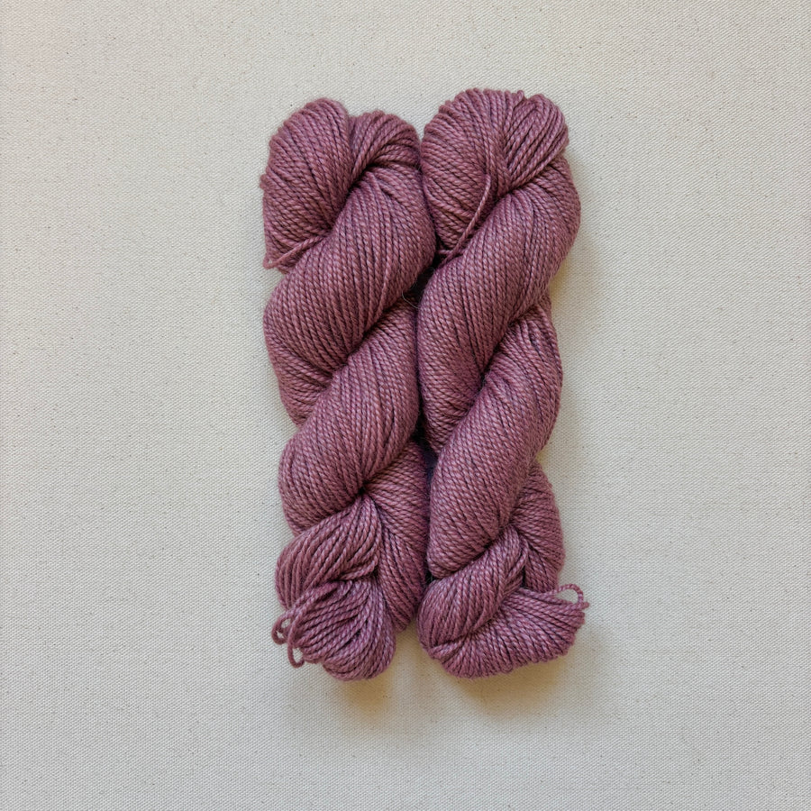 Illimani Yarn Santi