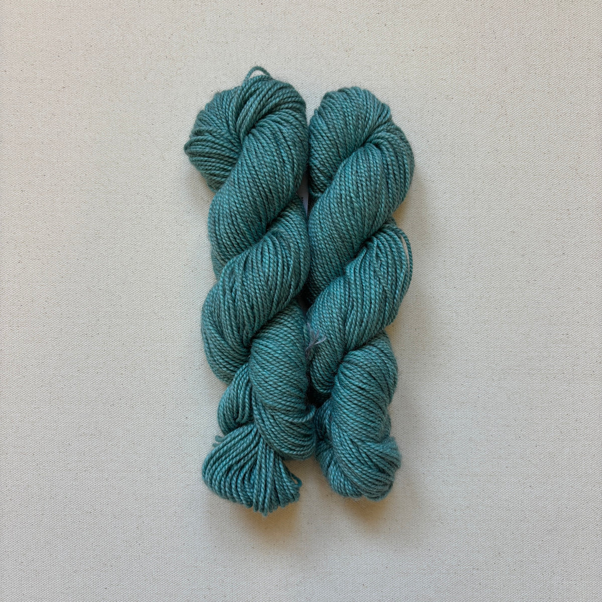 Illimani Yarn Santi