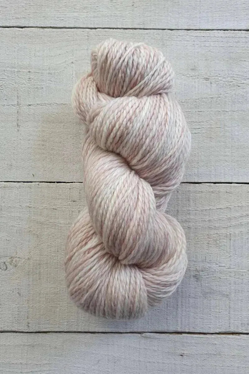 manos_marla_k102_panna