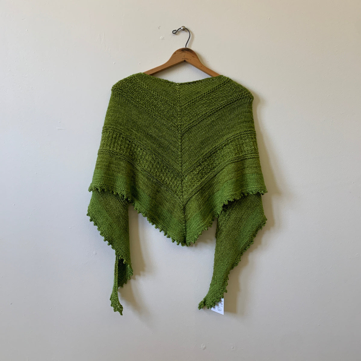 quincy-shawl-green-rios