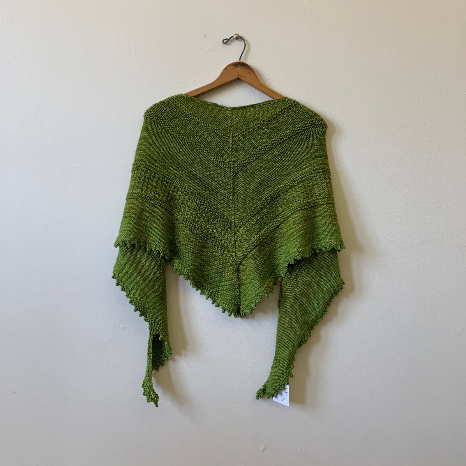 quincy-shawl-green-rios