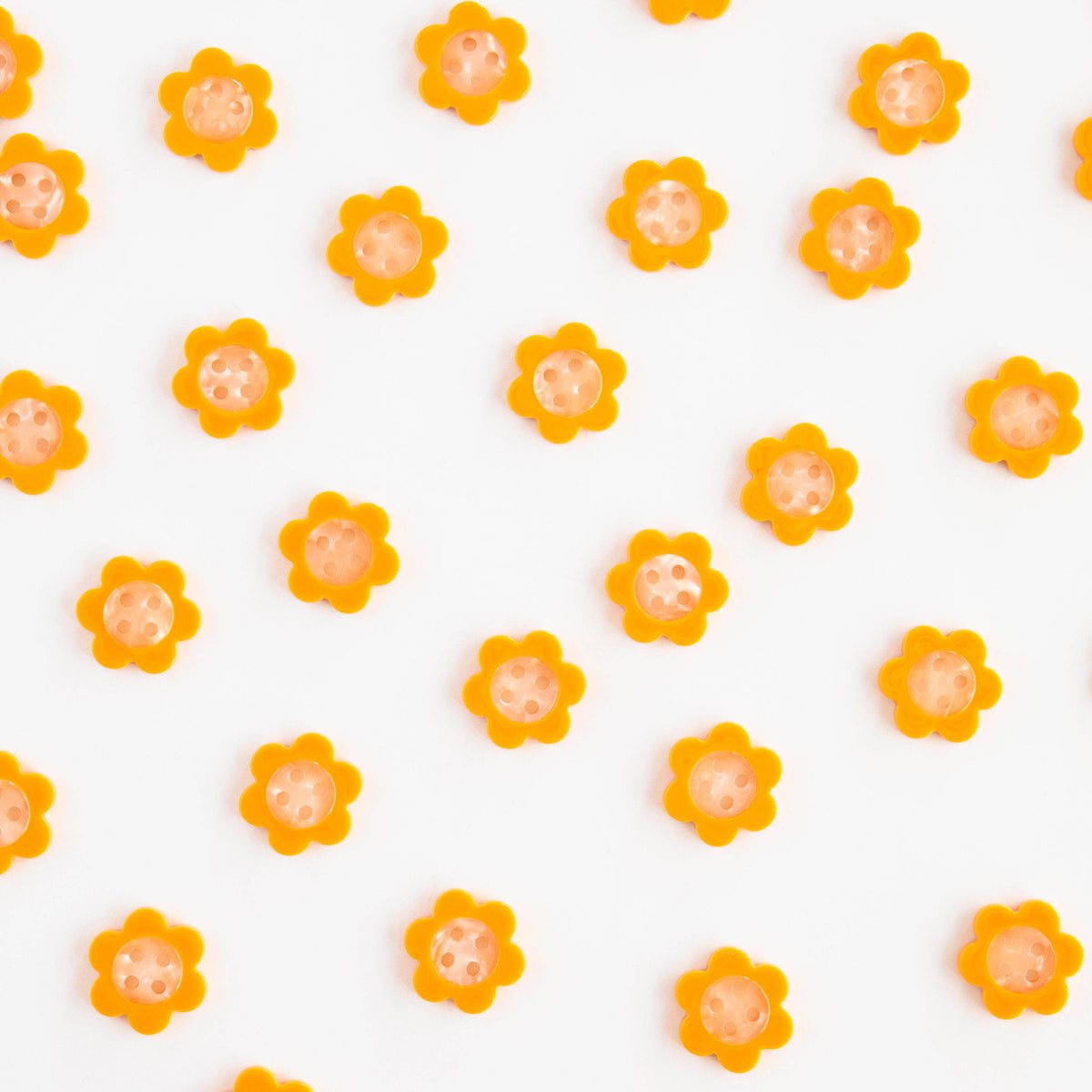 sarah-hearts-buttons-flower-small-2