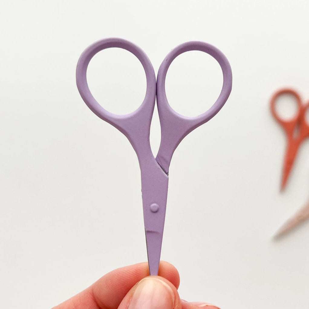 Matryoshka Doll Shop Modern Embroidery Scissors - Apricot Yarn & Supply
