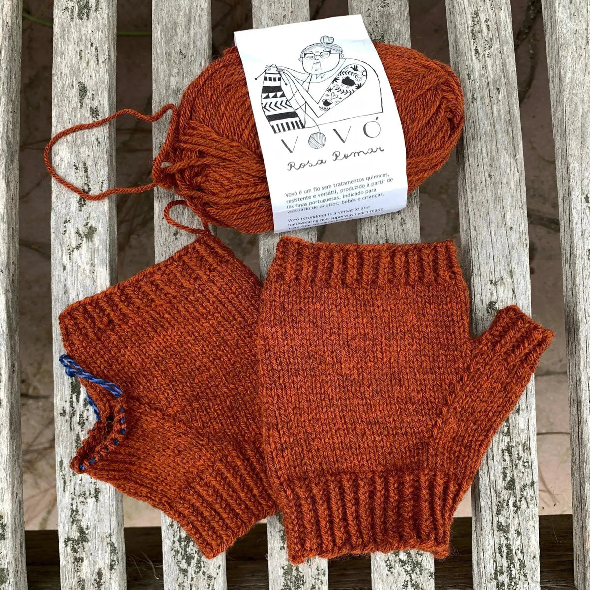 Shelby Mitts Pattern - Apricot Yarn & Supply