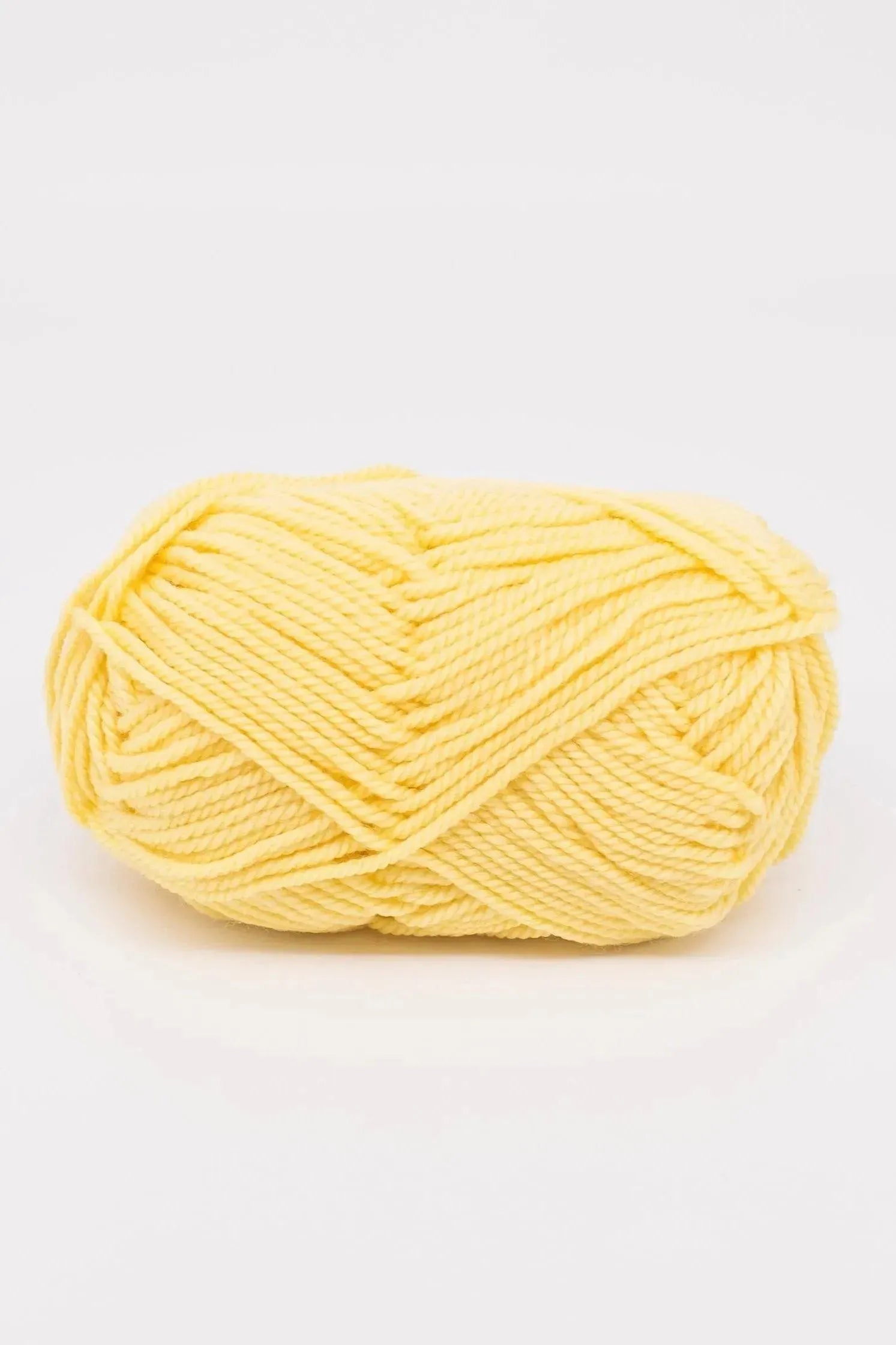 ewe-ewe-ewe-so-sporty_yarn