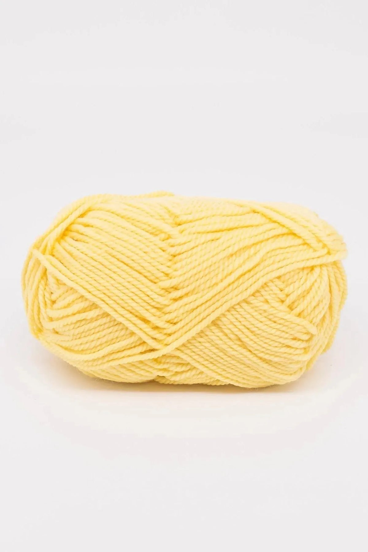 ewe_ewe_wooly_worsted_40_lemon_chiffon