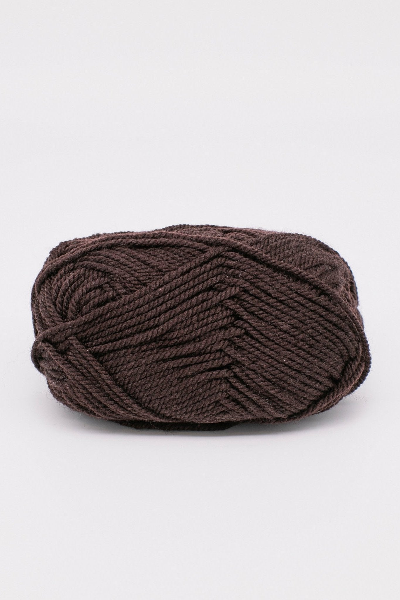 ewe_ewe_wooly_worsted_95_chocolate