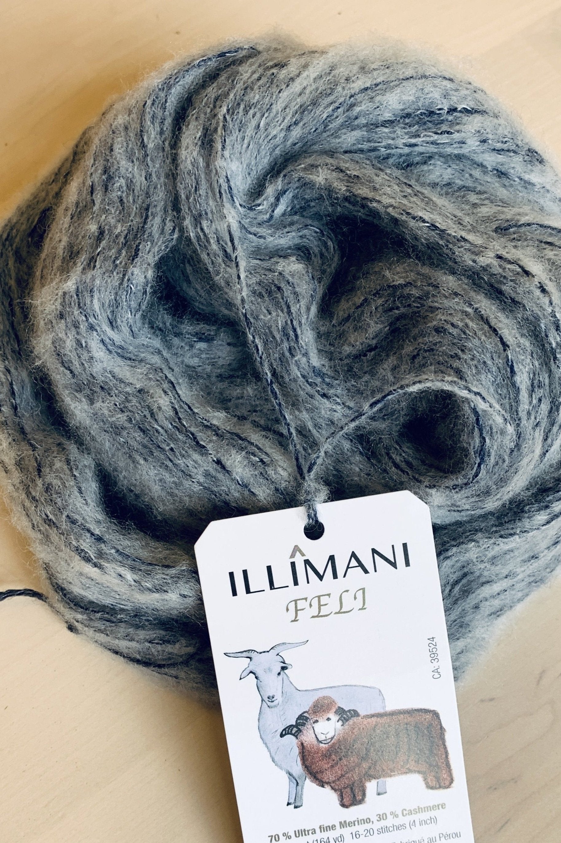 illimani_feli_one_for_me_one_for_you_cowl