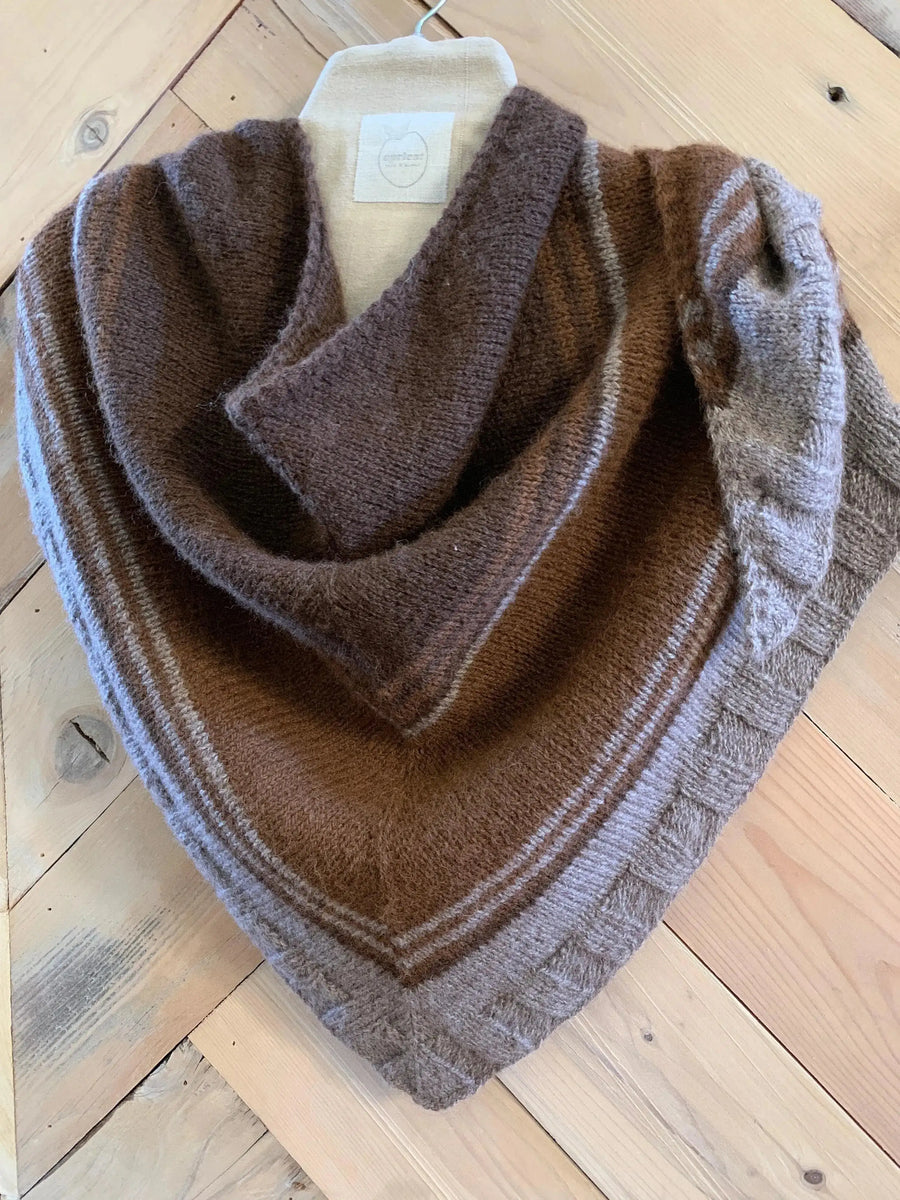 The Alpaca Shawl Kit - Apricot Yarn & Supply
